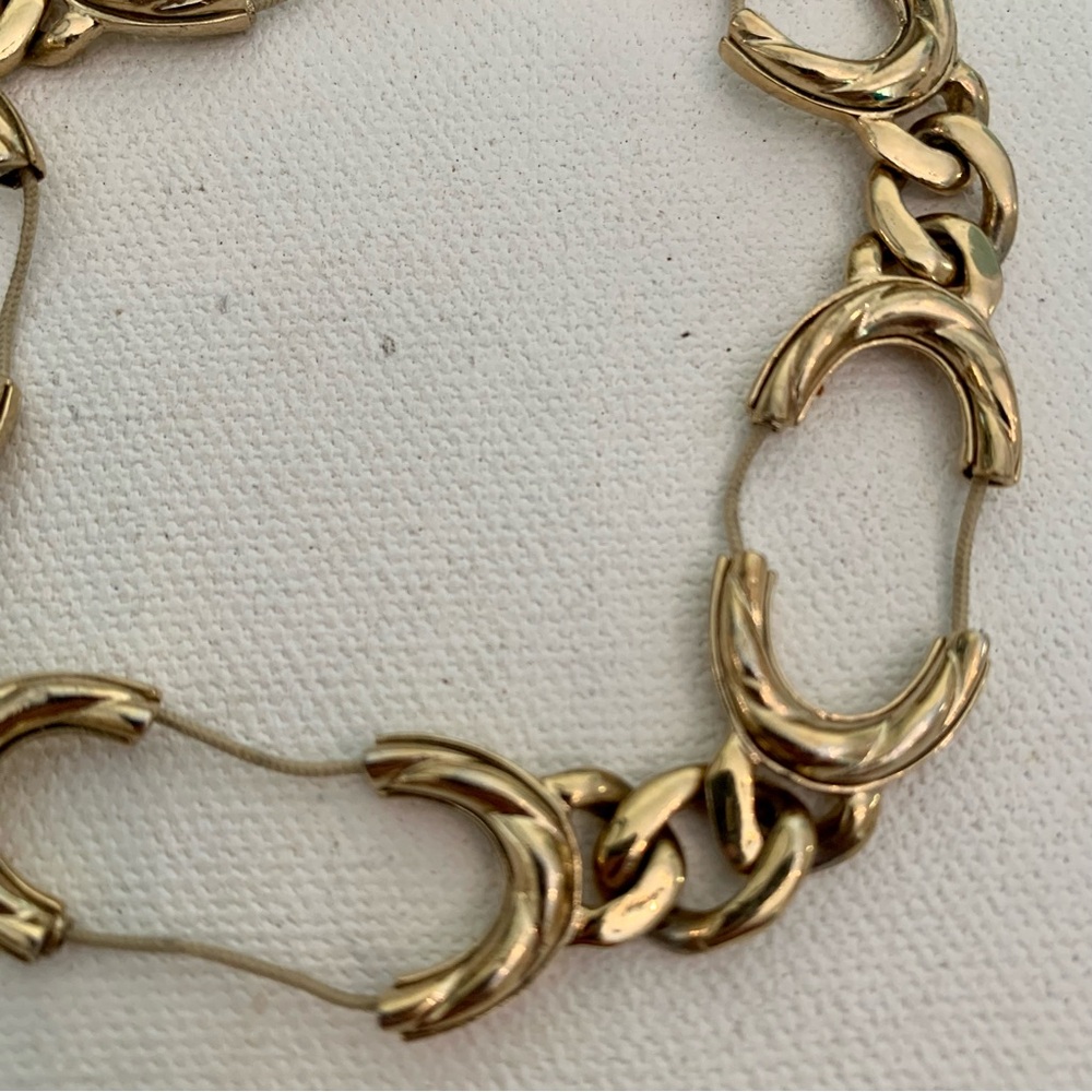 MONET Women's Gold Tone Horseshoe Stretch Link Chain Bracelet Needs Repair VTG - Picture 7 of 10